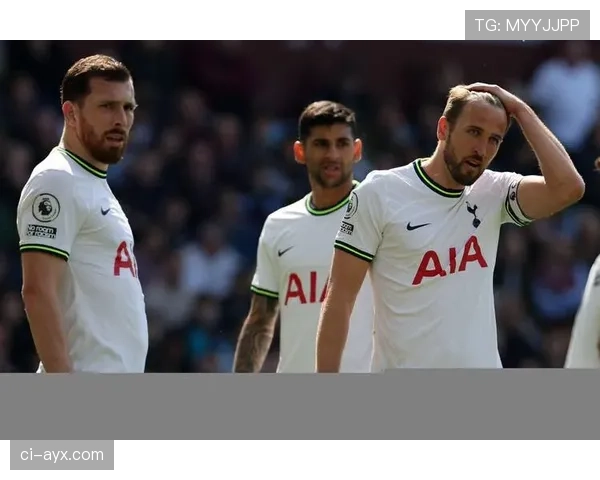 蒂姆·克鲁尔英超赛季表现卓越，稳固队中主力门将位置