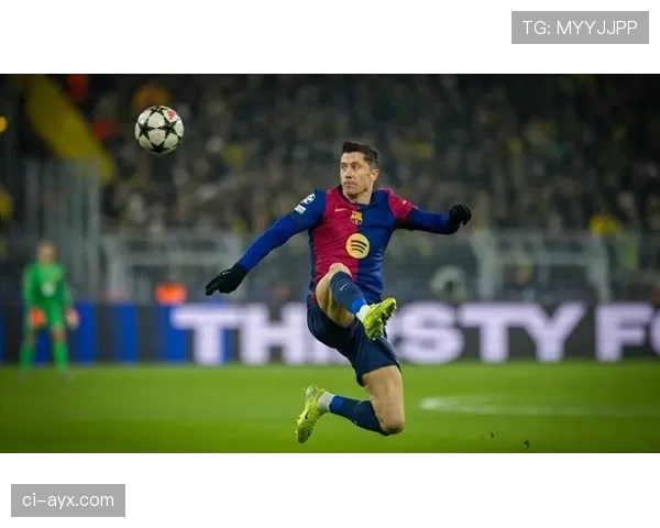 莱万多夫斯基状态火热,强势回归足坛进球机器行列 莱万多夫斯基状态火热,强势回归足坛进球机器行列